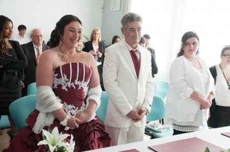rire nerveux de la mariée