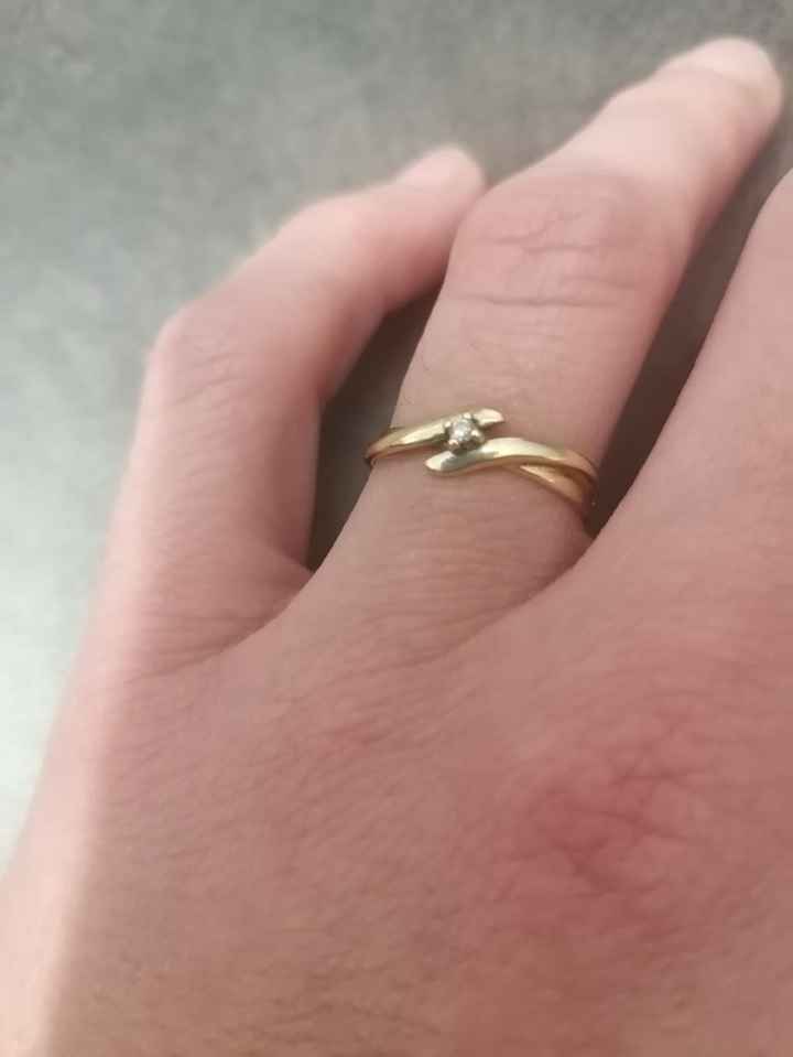 Ta bague de fiançailles sur le Pinterest de Mariages.net ça t'intéresse ? ❤️ - 1