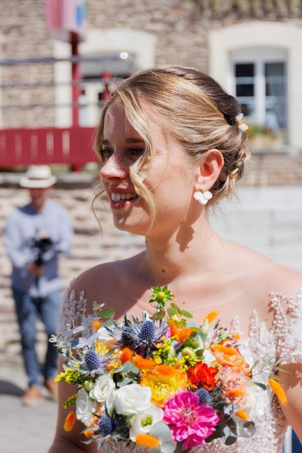 Coiffure mariée cheveux mi-longs 8