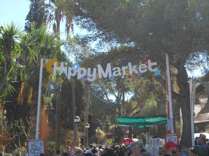 L'entrée du marché Hippy