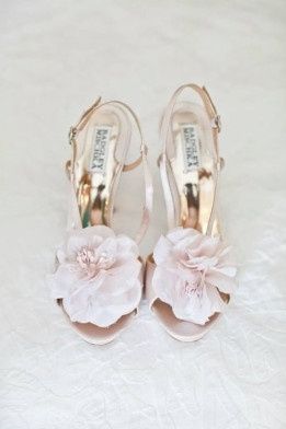 Chaussures fleuries... et roses!