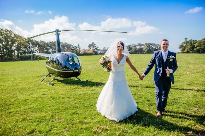 Une arrivée des mariés originale 6