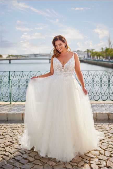 Le top 100 des robes de mariées incontournables pour un mariage en 2023 27