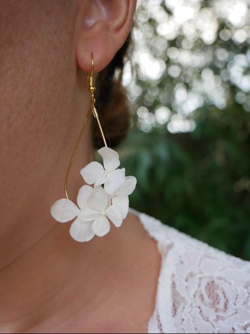 Fleurs pour les femmes du cortège 5