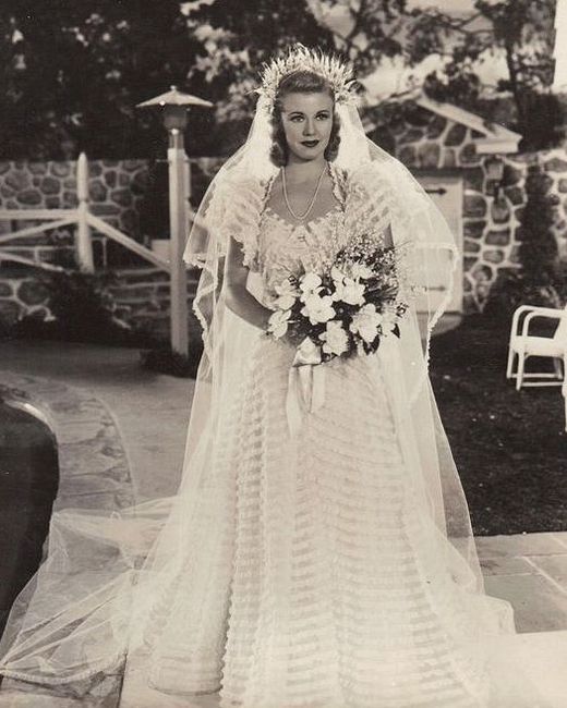 Un siècle de robes de mariée au cinéma 👰‍♀️🎬 7