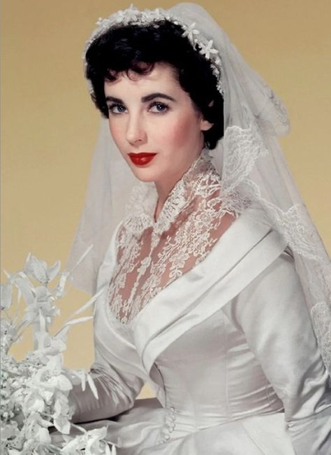Un siècle de robes de mariée au cinéma 👰‍♀️🎬 13