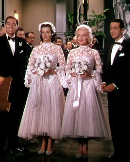 Un siècle de robes de mariée au cinéma 👰‍♀️🎬 15