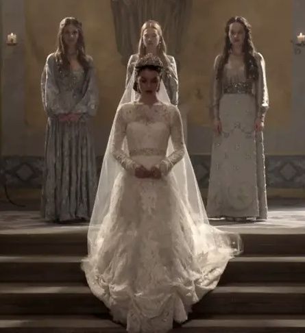 Les robes de mariées dans les séries tv 👰‍♀️ 74