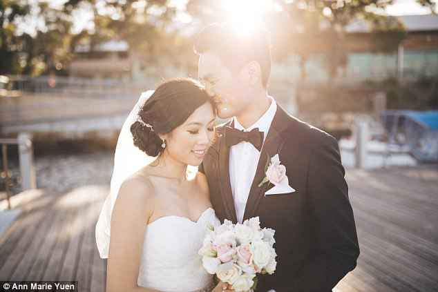 Trois ans, quatorze lettres et une demande en mariage - 2