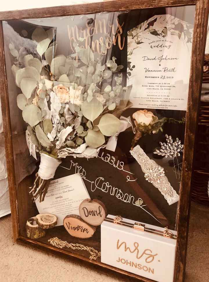 Ses souvenirs de mariage sous verre - 6