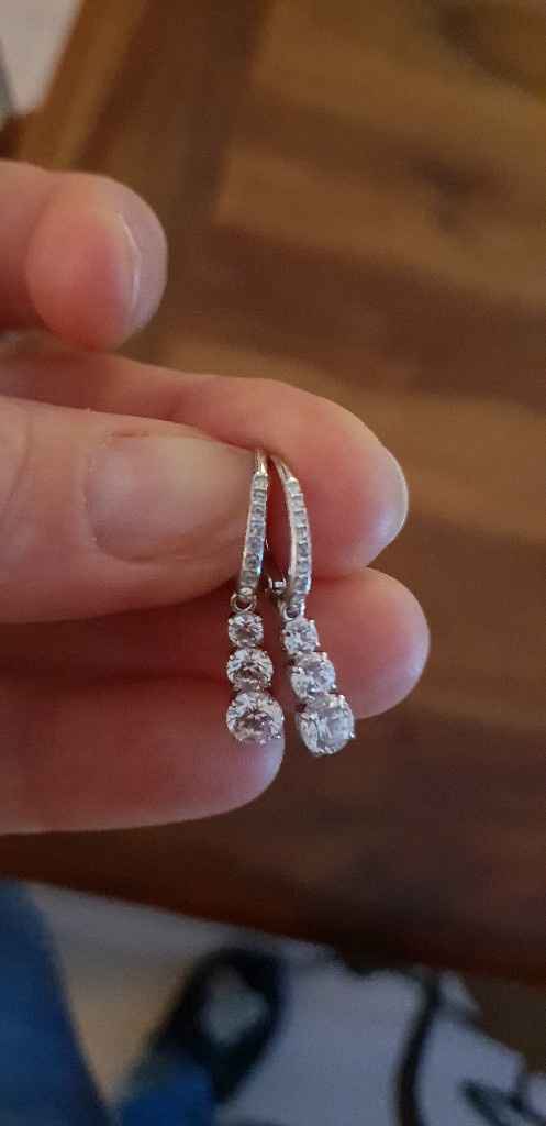 Boucles d'oreilles trouvées: merci Père Noël - 1