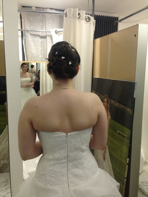 Vos coiffures en robe 1
