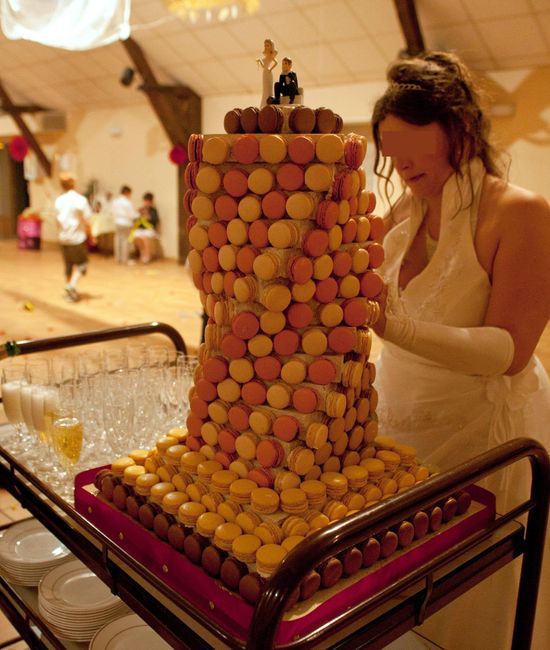 Notre pièce montée  de macarons