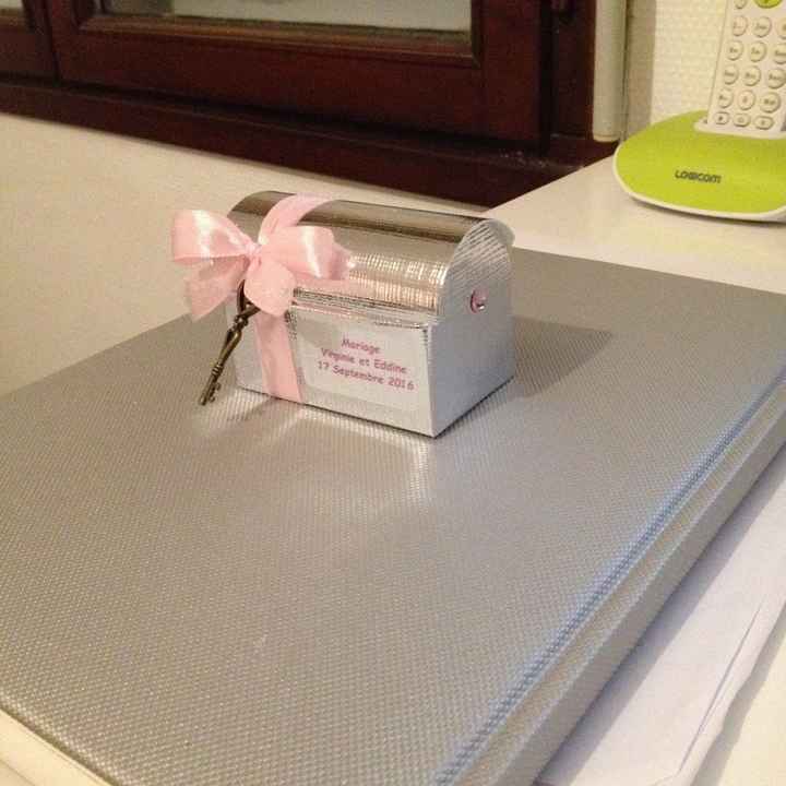 coffre contenant dragées " habillé" n°1