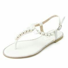 Je voudrais  savoir si sa fait bizarre ce genre de chaussure - 1