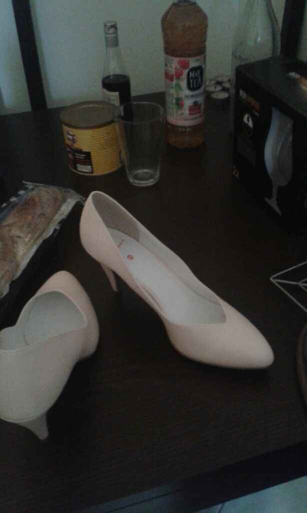 Help comment décorer ces chaussures - 1