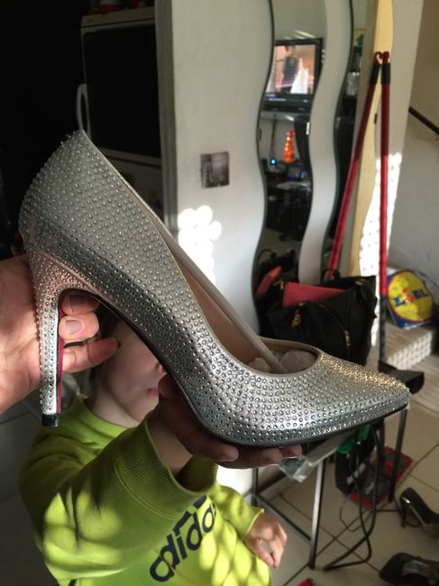 Chaussures :( - 1