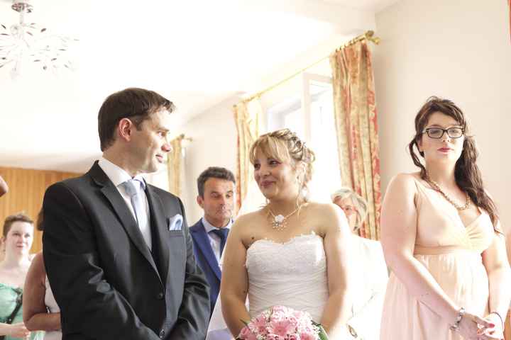 les mariés à la mairie