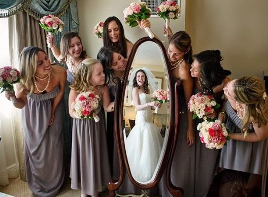 Idées de photo la mariée et ses témoins / demoiselles d'honneur  - 5
