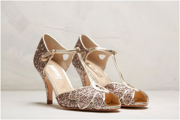Help montrez moi vos chaussures ! - 1