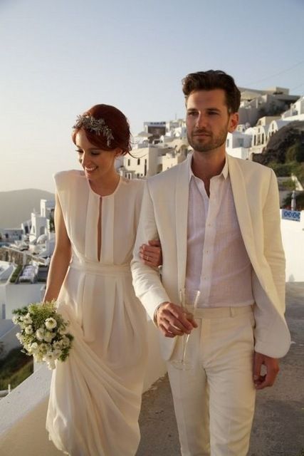 Robe Ivoire et chemise... - 1