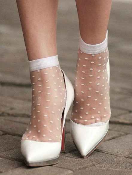 c comme ... collants (ou chaussettes) - 1