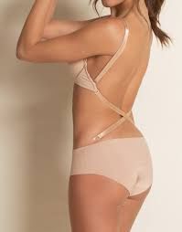 Dos de robe et soutien-gorge 2