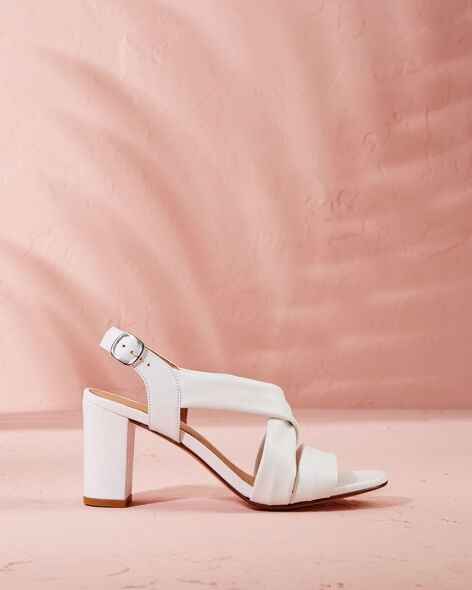 Recherche : Sandales blanches cuir 4