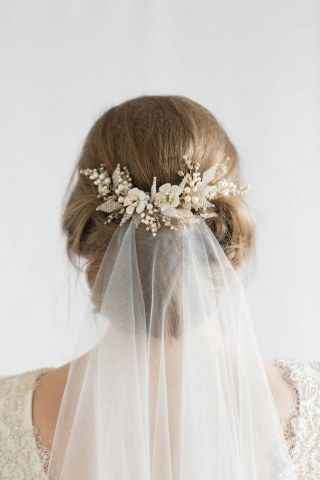 Voile+barrette de fleurs dans les cheveux: c’est trop? 4