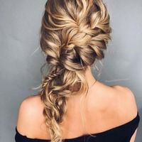 Une coiffure sur le côté : Tu signes tout de suite ? - 1