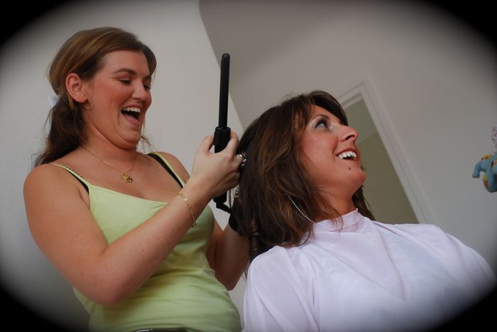 elodie en pleine coiffure