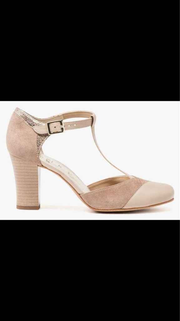 Chaussures trouvées - 1