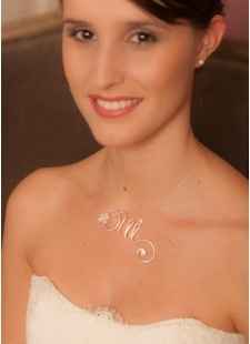 Collier Oui