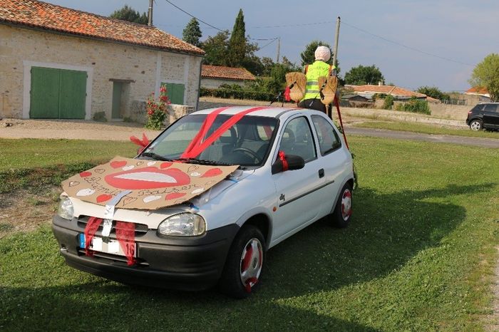 voiture balai
