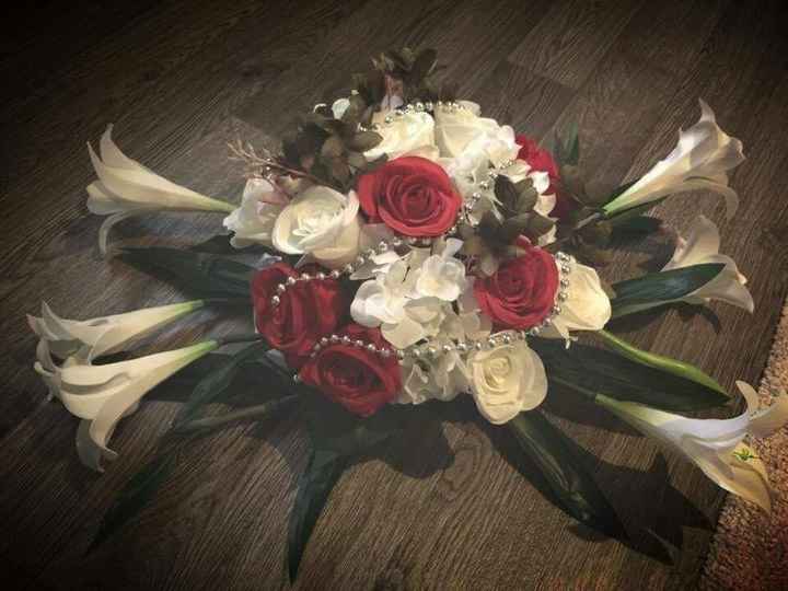 Bouquet et centre de table pour la table temoin - 1