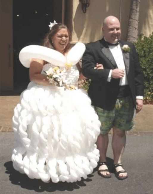 Pour rire un peu : Les pires robes de Mariées. 23