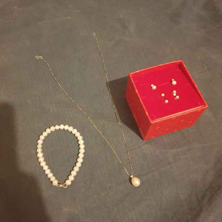 Montrez moi vos boucles d'oreilles - 3