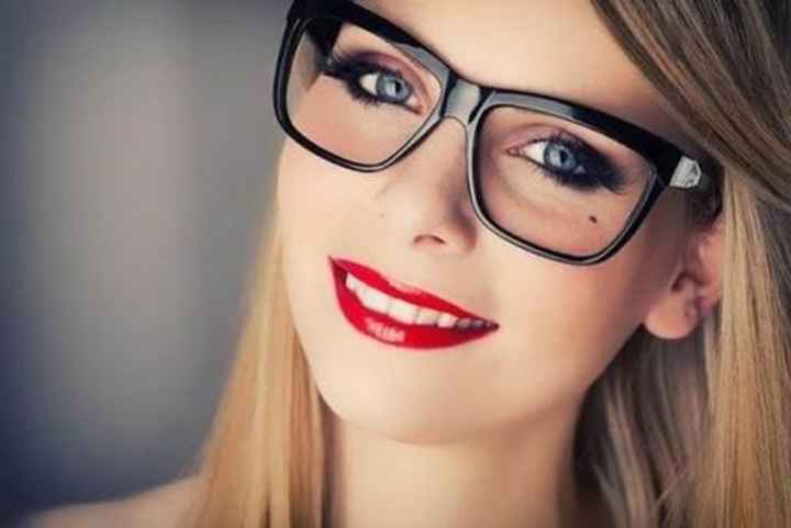 Quel type de maquillage est recommandé à une femme rousse ? - 3