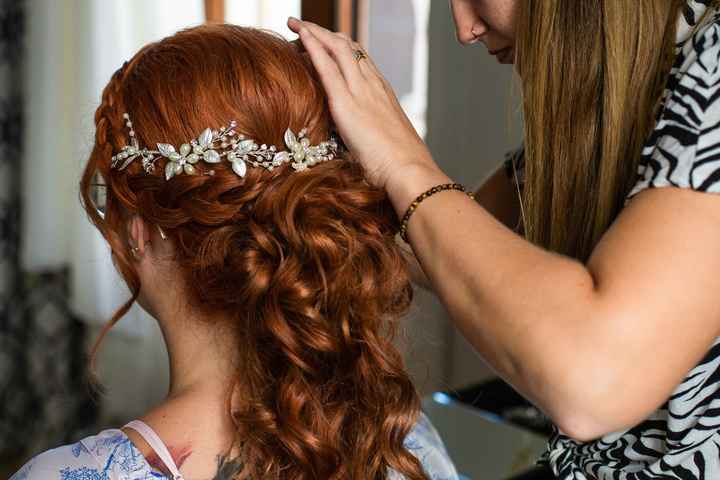 Bijoux et accessoires : un accessoire pour les cheveux ?  💍⌚✨ - 1
