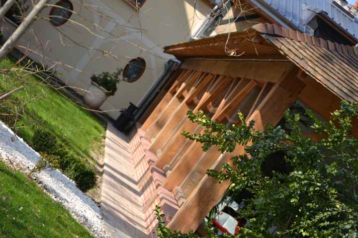 L'extérieur de la salle