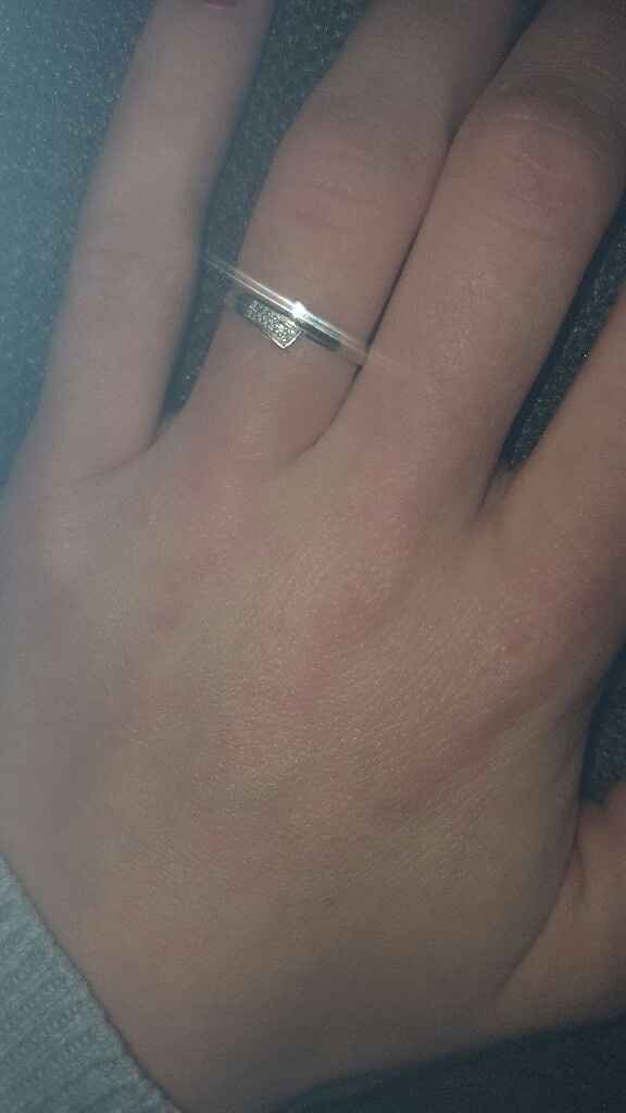 Avez-vous publié une photo de votre bague de fiançailles ? - 1