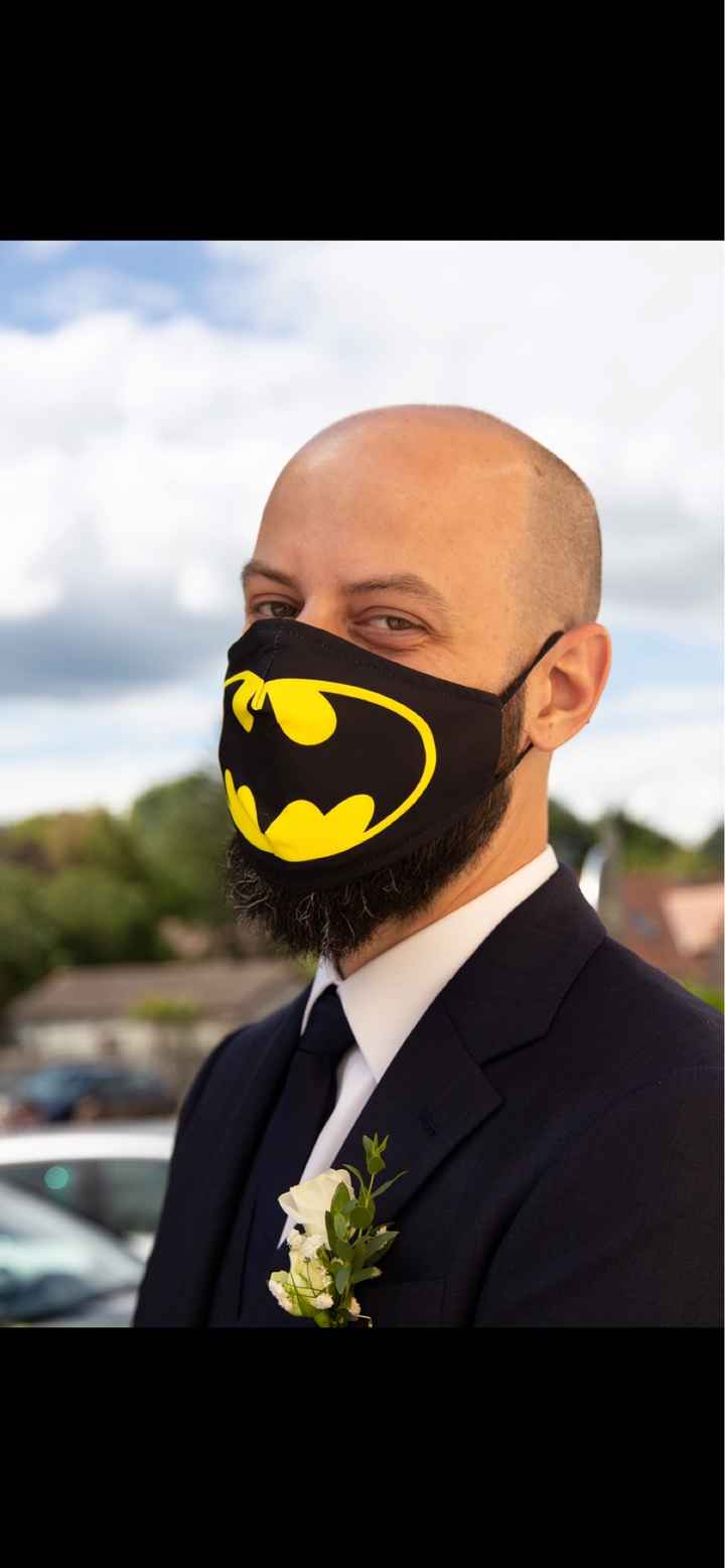 Et s'il portait le masque du batman pour te surprendre ? 😮 - 1