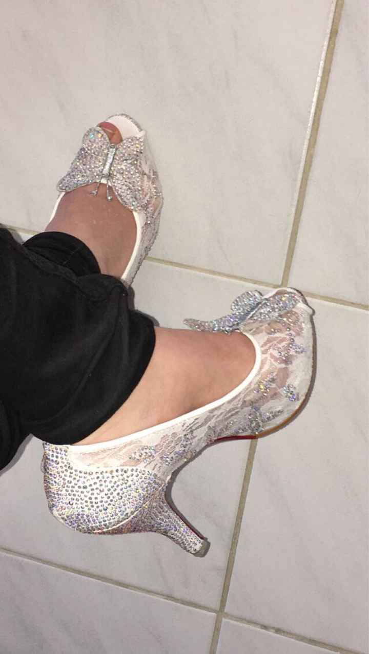 Alliances et chaussures reçues - 1