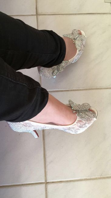 Alliances et chaussures reçues - 2