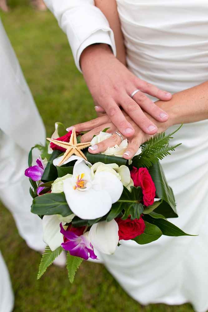 Bouquet de mariée et Alliances
