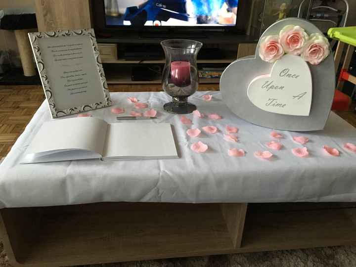 Table test urne et livre d'or - 1