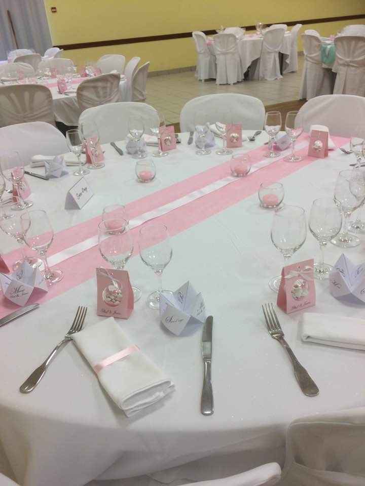 Table sans les fleurs