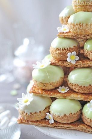  Pièce montée?? - 1