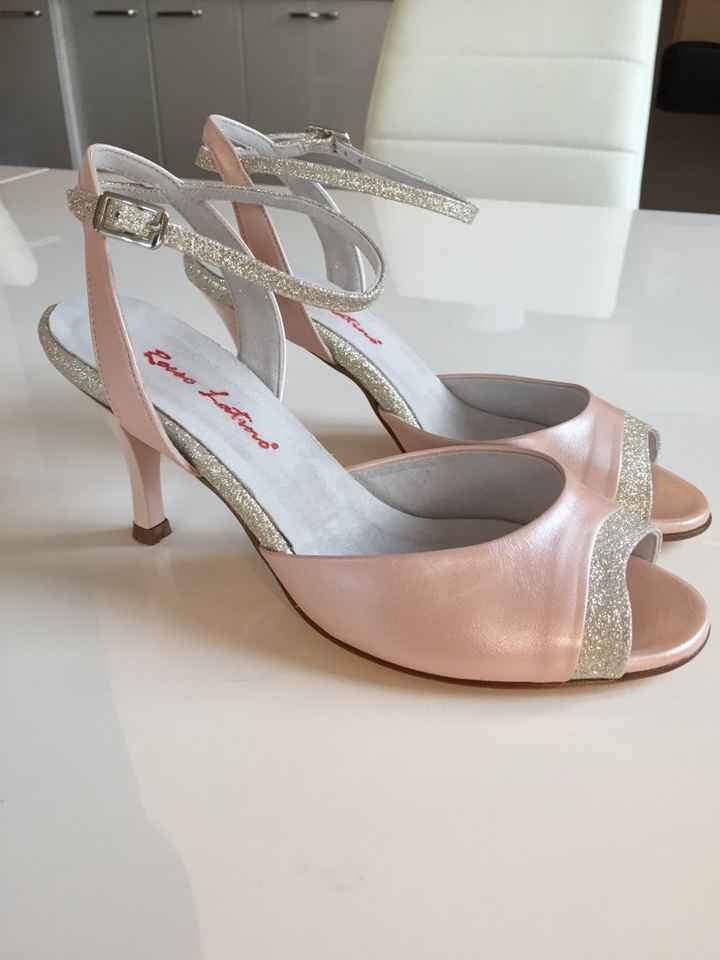 Mes chaussures faites sur mesure sont arrivées!! je suis en folie !! - 2