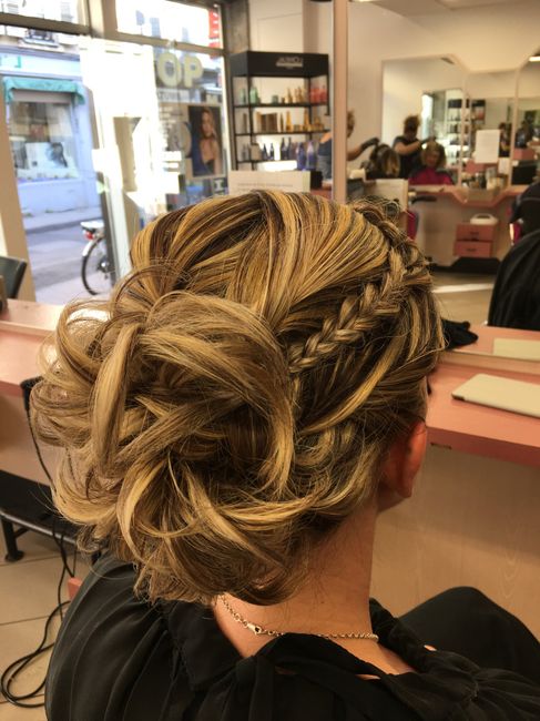 Coiffure ou chignon de mariage - 1